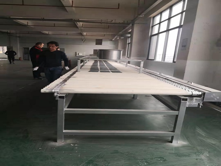 公司第一條(tiao)自動化生産線(xian)投産試運行