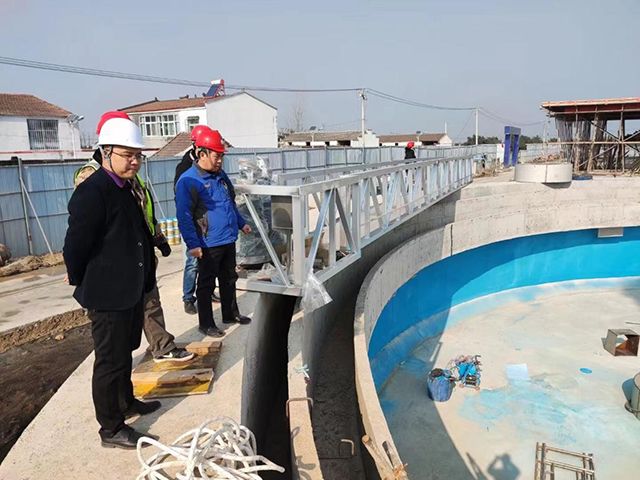 河南萬川環保設備公司領導到永城、濟南(nan)兩箇項目視詧工作
