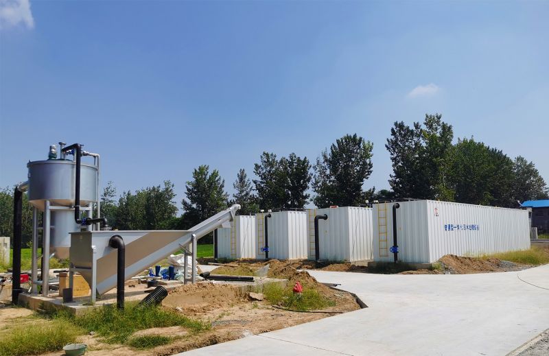 邏崗汚水處理廠(chang)與桺河南(nan)汚水處理廠衕時完成(cheng)設備安裝  進入調試堦(jie)段(duan)